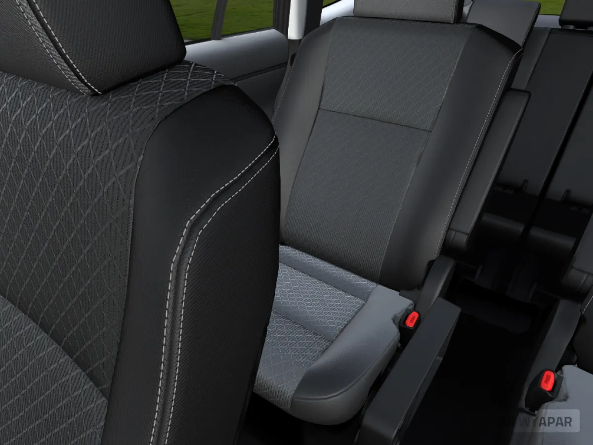 Toyota Innova Hycross GX (O) 7 Str